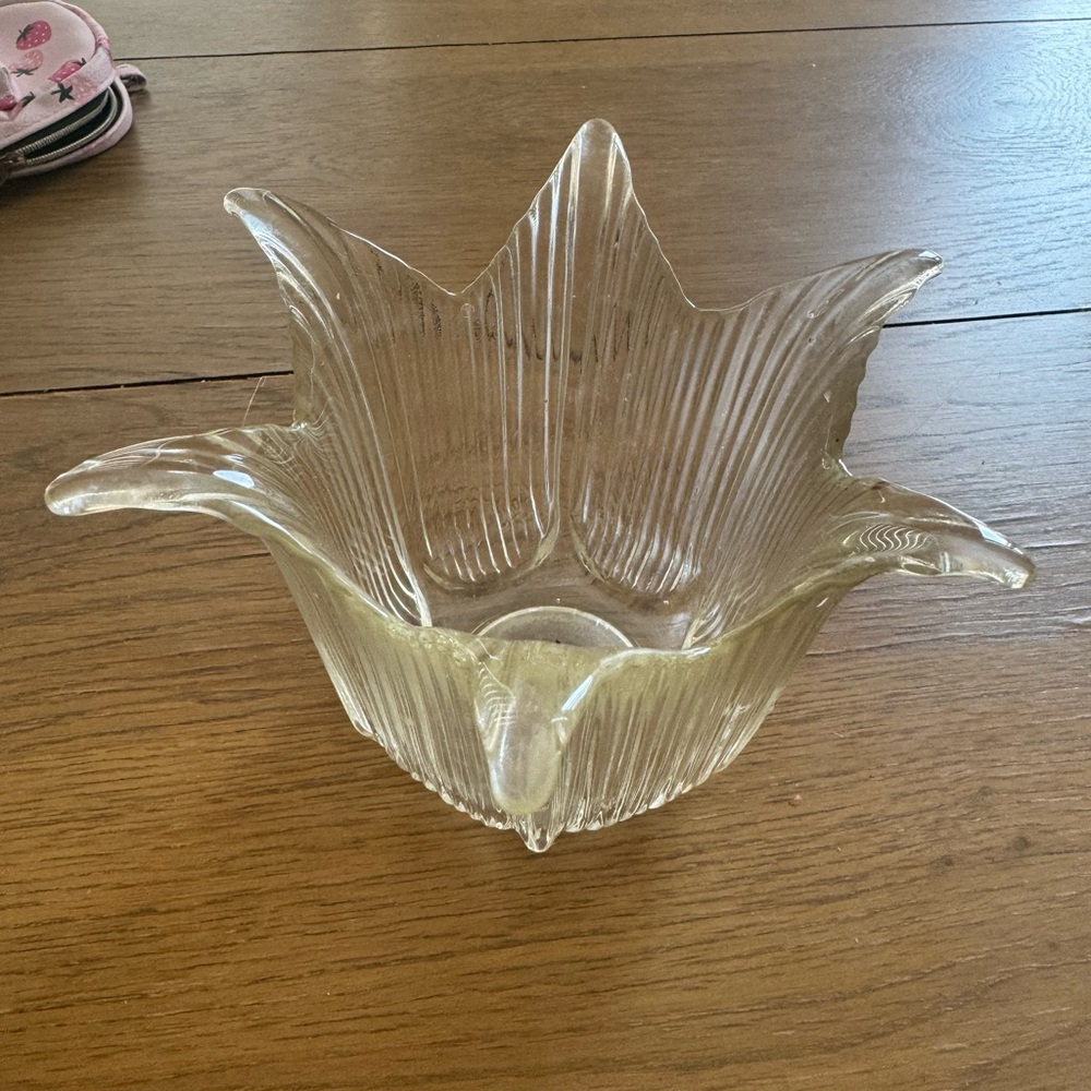 Vintage tulip shaped ribbed glass tea light holder